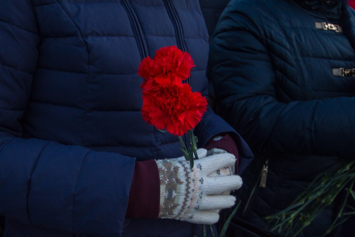 Цветок "победы", однако таится в нем лишь печаль Цветок "победы", однако таится в нем лишь печаль