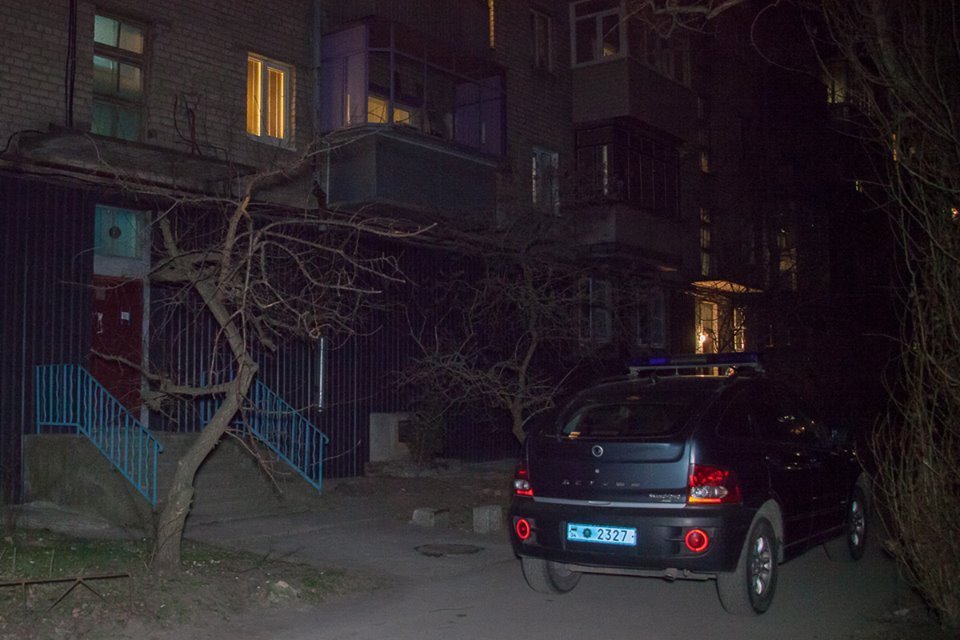 Обстоятельства и причины происшествия будет выяснять следственно-оперативная группа, прибывшая на место Обстоятельства и причины происшествия будет выяснять следственно-оперативная группа, прибывшая на место