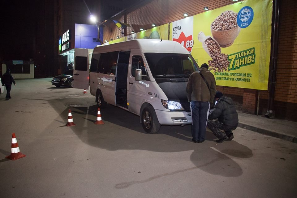 В результате конфликта пострадал несовершеннолетний парень и 39-летний мужчина В результате конфликта пострадал несовершеннолетний парень и 39-летний мужчина