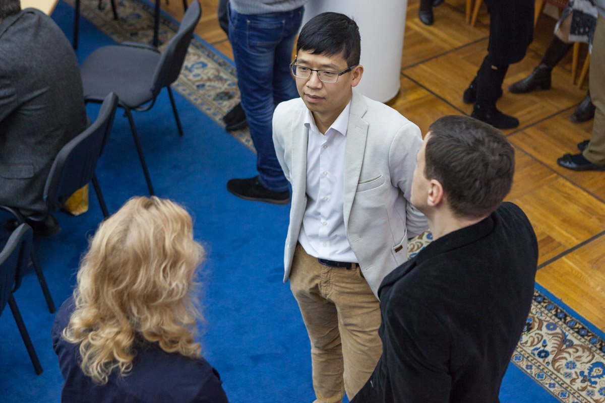 Представители организаций могли задать губернатору интересующие их вопросы Представители организаций могли задать губернатору интересующие их вопросы