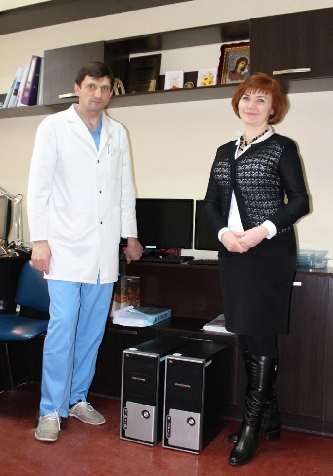 В Днепре отделению детской кардиохирургии подарили мощные компьютеры 1