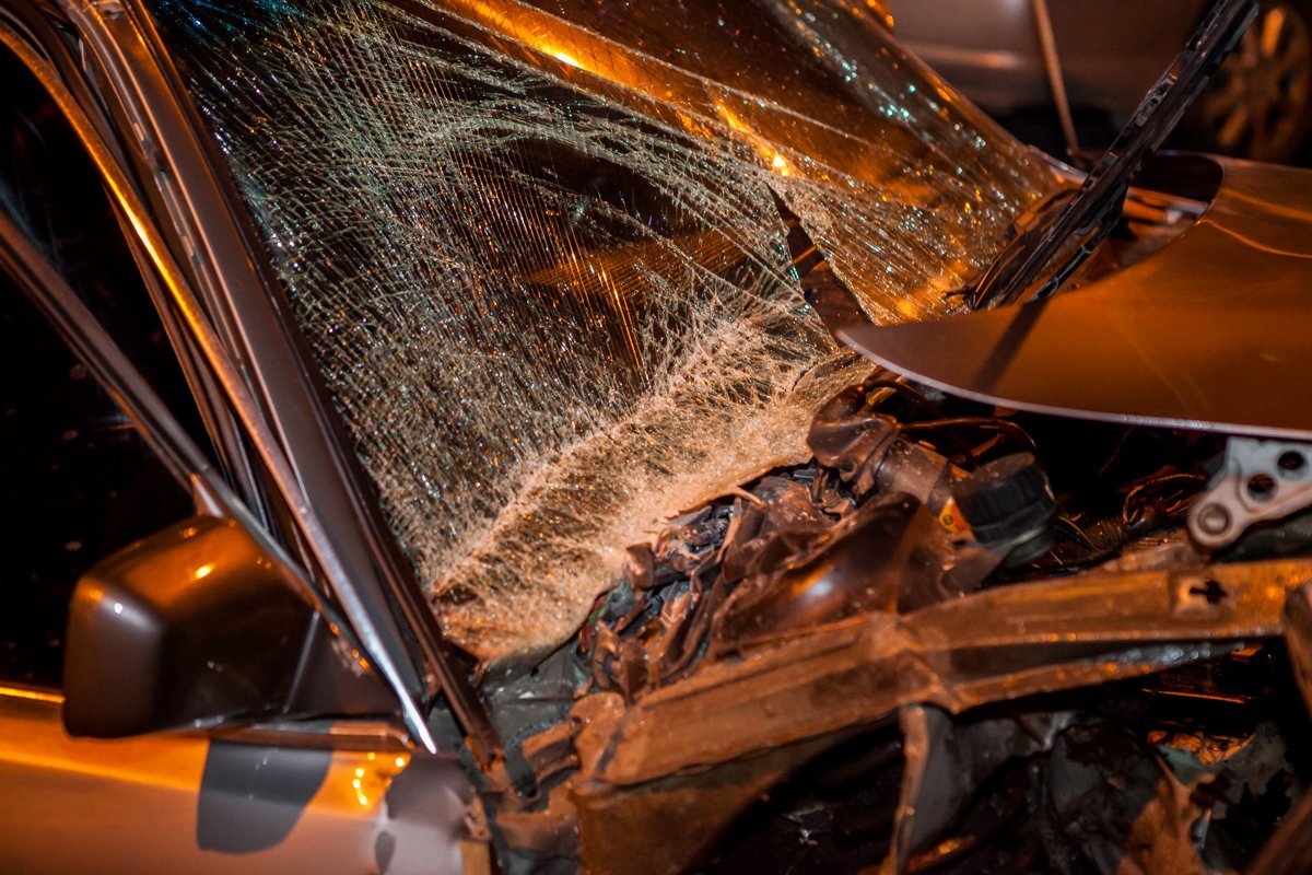 Водителя BMW доставили в больницу Мечникова Водителя BMW доставили в больницу Мечникова