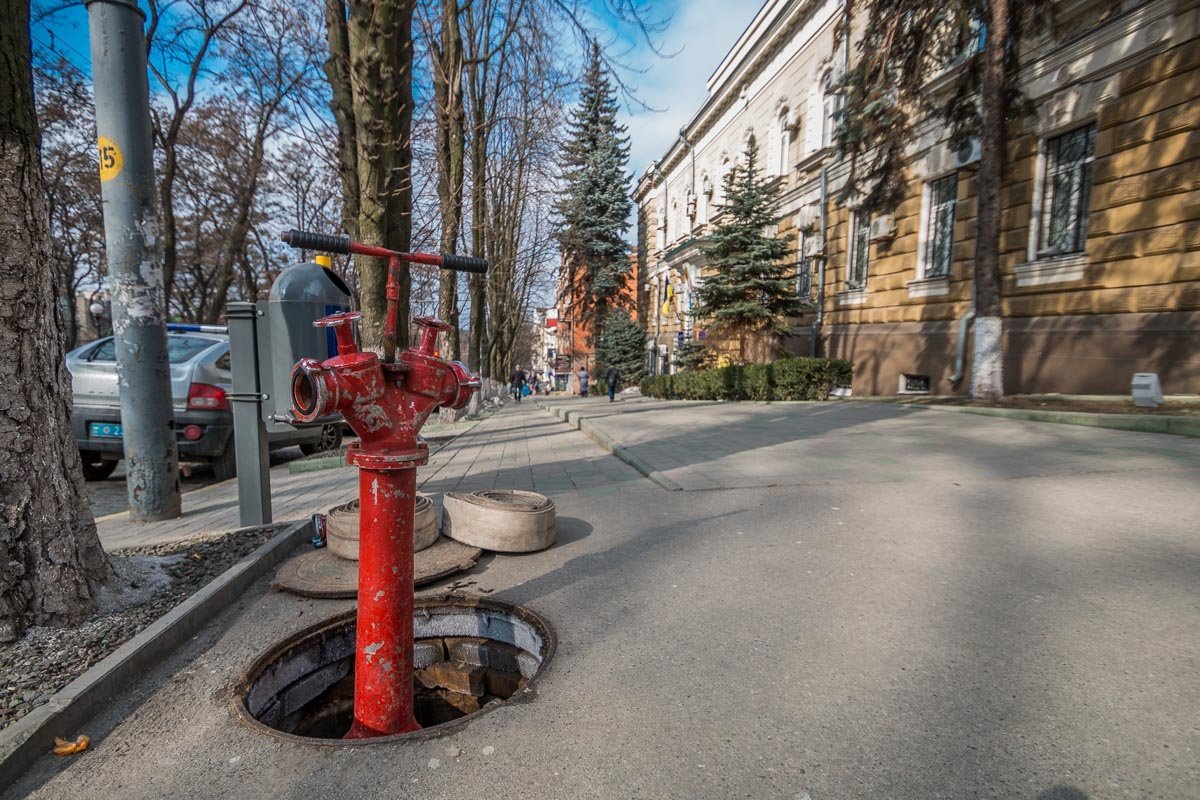 За подобные шутки предусмотрена уголовная ответственность: до 3-х лет лишения свободы За подобные шутки предусмотрена уголовная ответственность: до 3-х лет лишения свободы