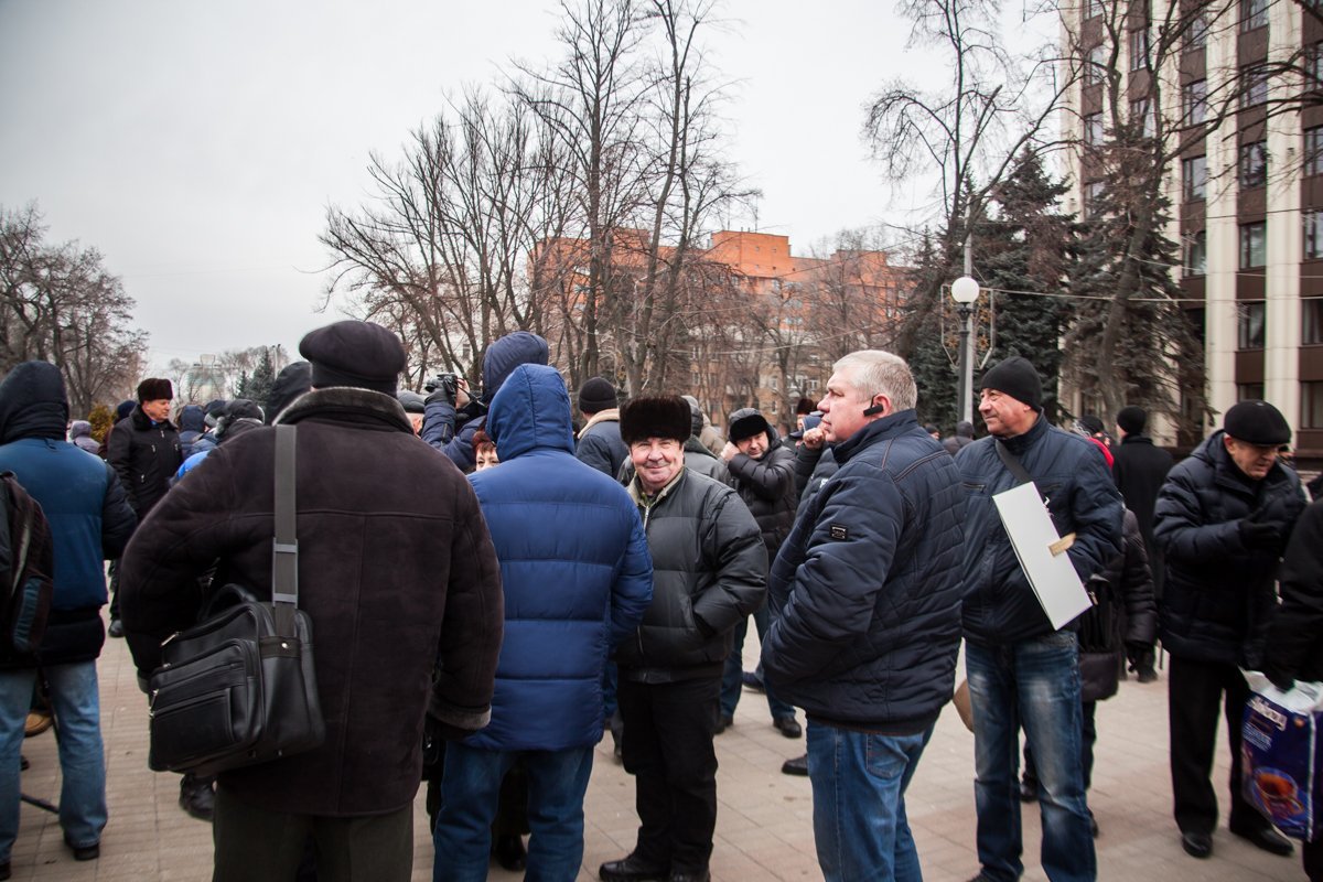 Митингующие требовали повышения пенсий  для военных пенсионеров города и области