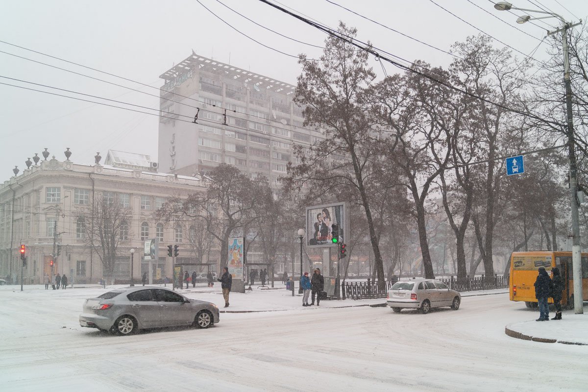 Только в Днепре дороги зимой ровнее, чем летом Только в Днепре дороги зимой ровнее, чем летом