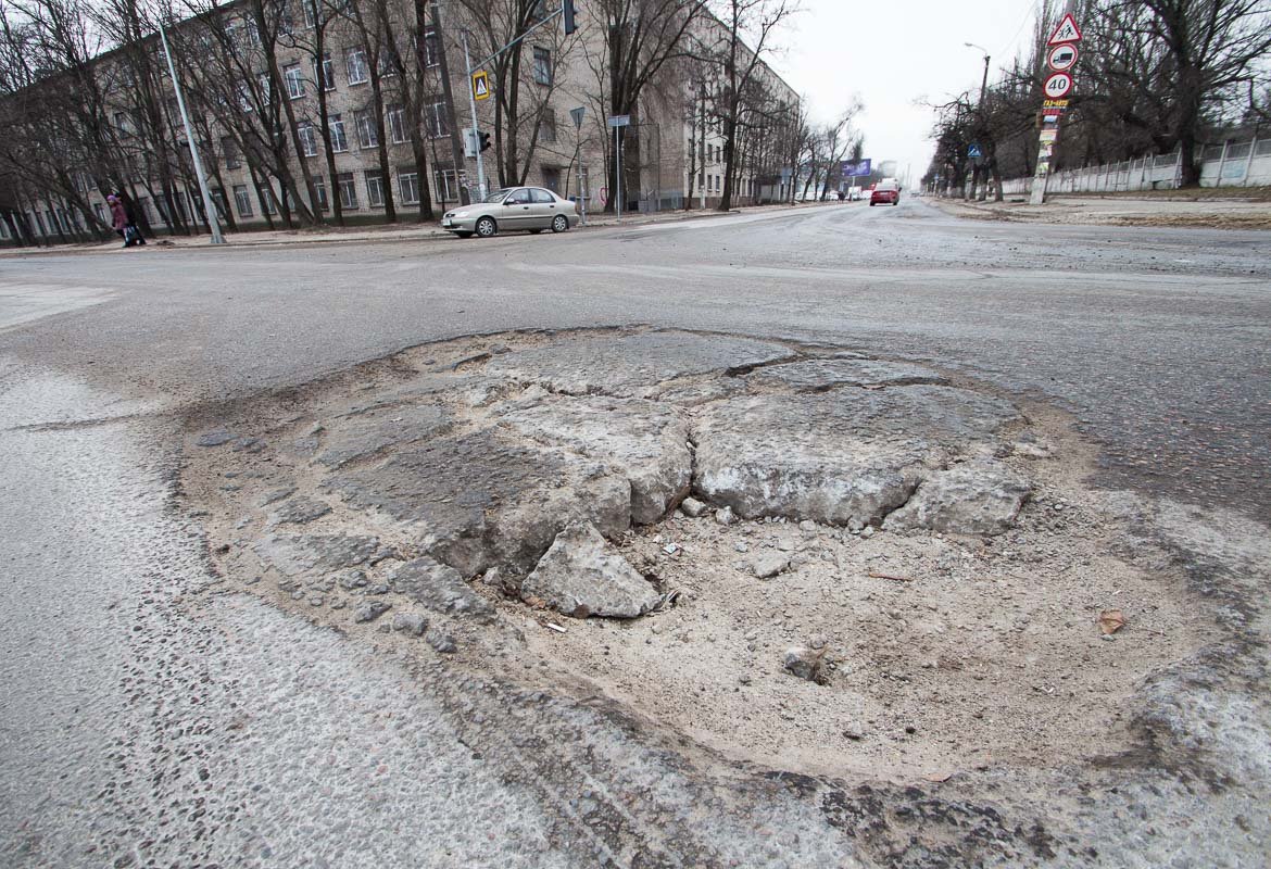 Проблемный участок на перекрестке улицы Байкальской и проспекта Петра Калнышевского