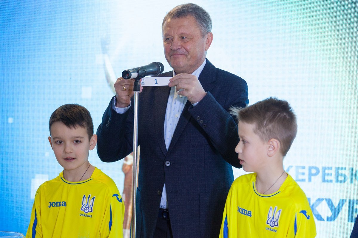 Жеребьевка проходила вслепую Жеребьевка проходила вслепую