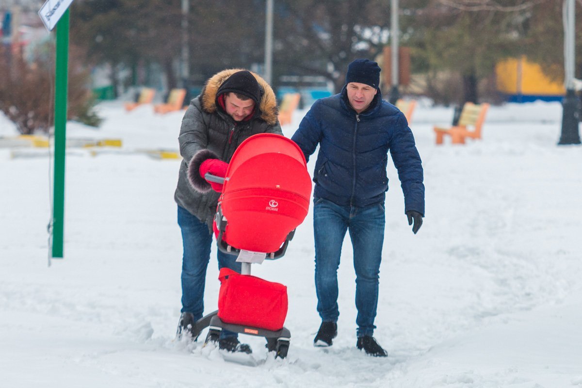 Полиция просит жителей Днепра лишний раз не выезжать на транспортных средствах