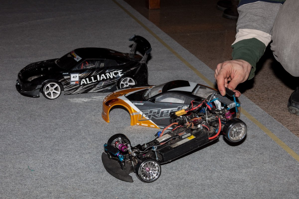 Внутри этой "игрушки" сложная механика Внутри этой "игрушки" сложная механика