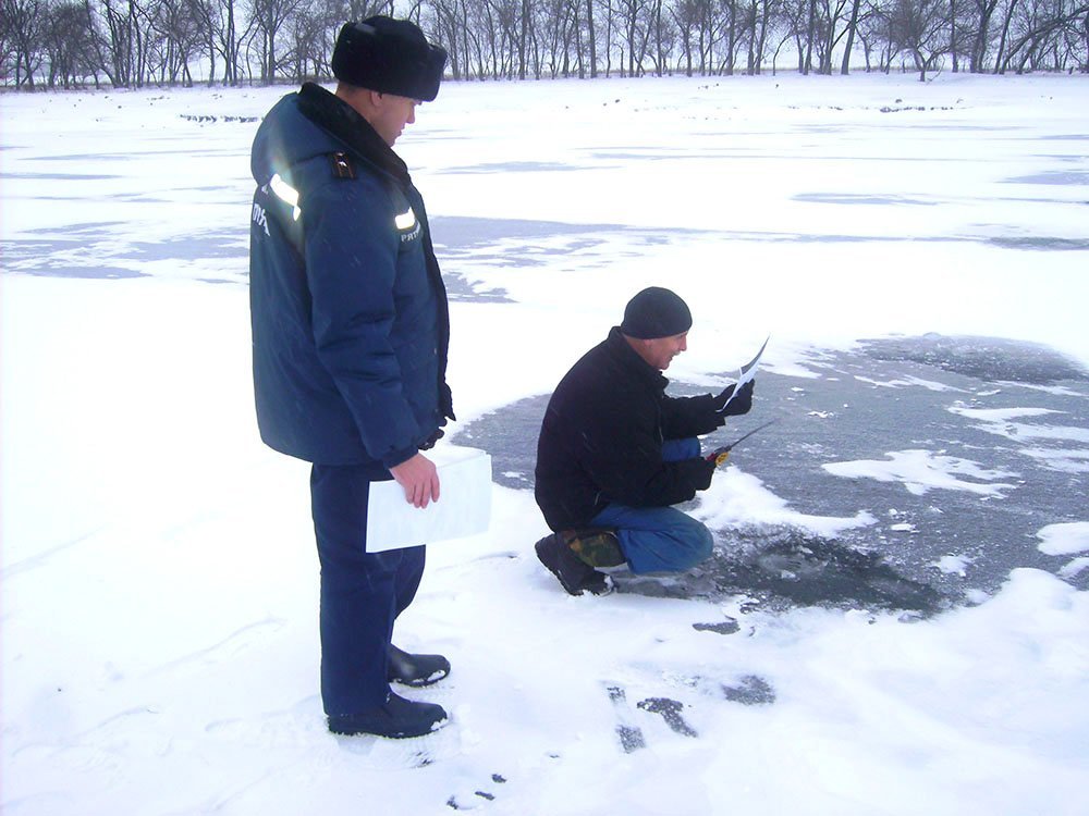 Нахождение на льду в плюсовую температуру может закончиться трагически Нахождение на льду в плюсовую температуру может закончиться трагически