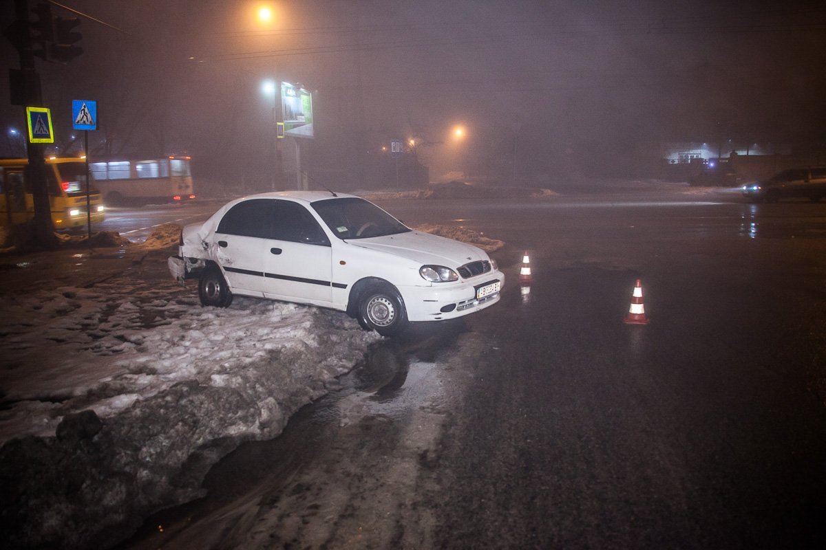 По воле случая за рулем обоих автомобилей были женщины По воле случая за рулем обоих автомобилей были женщины