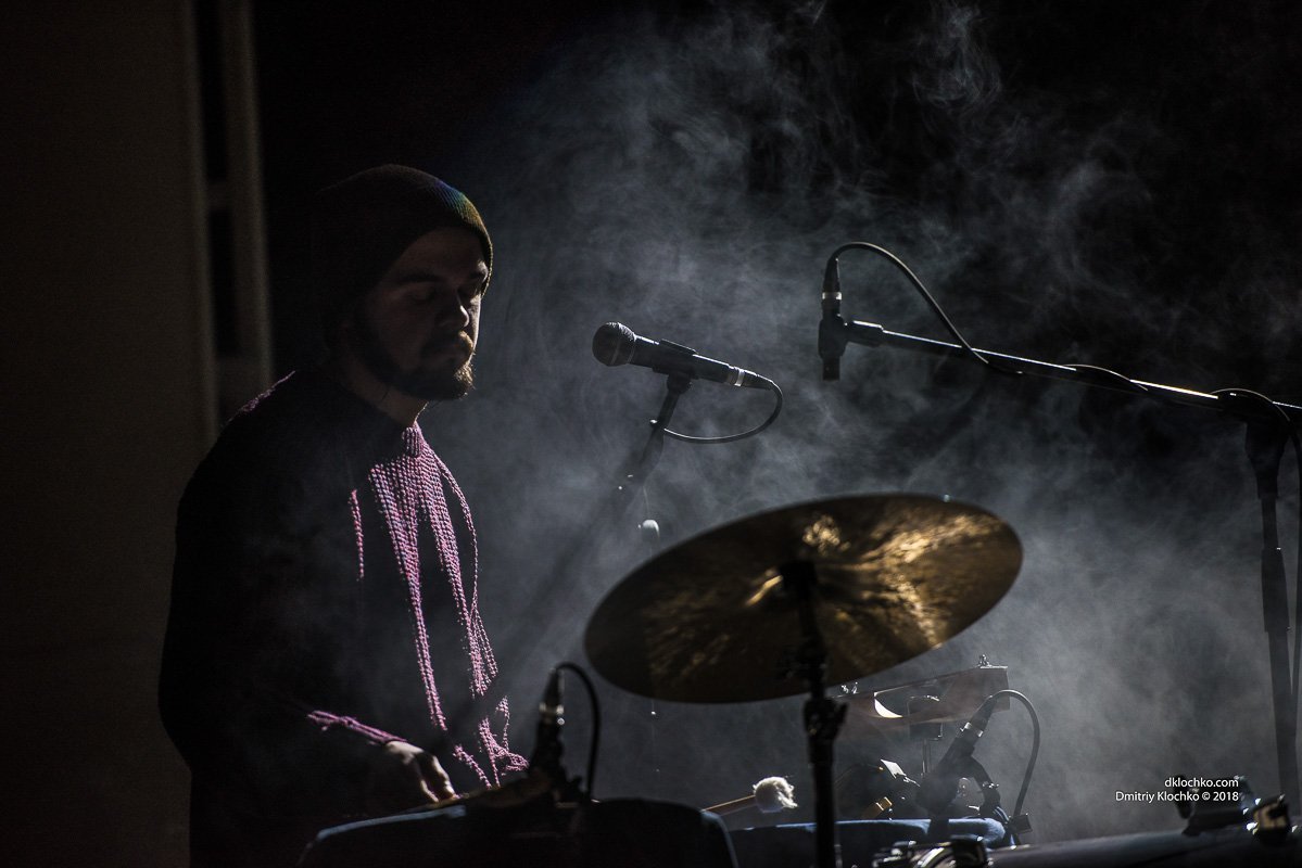 3-го марта музыканты отыграли в Киеве, в Женский день почтили своей музыкой Днепр, а закончат выступления 24 апреля в родном Львове