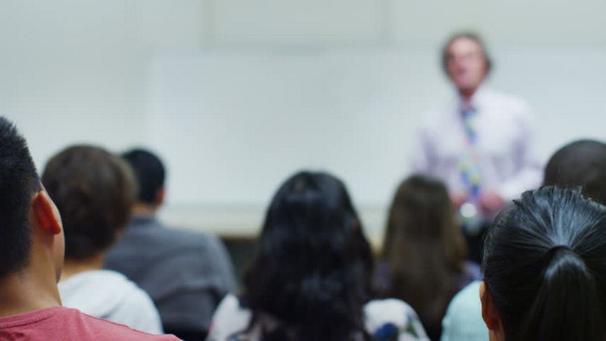 Если в последнее время вас посещает идея основать собственную школу, этот ивент для вас Если в последнее время вас посещает идея основать собственную школу, этот ивент для вас