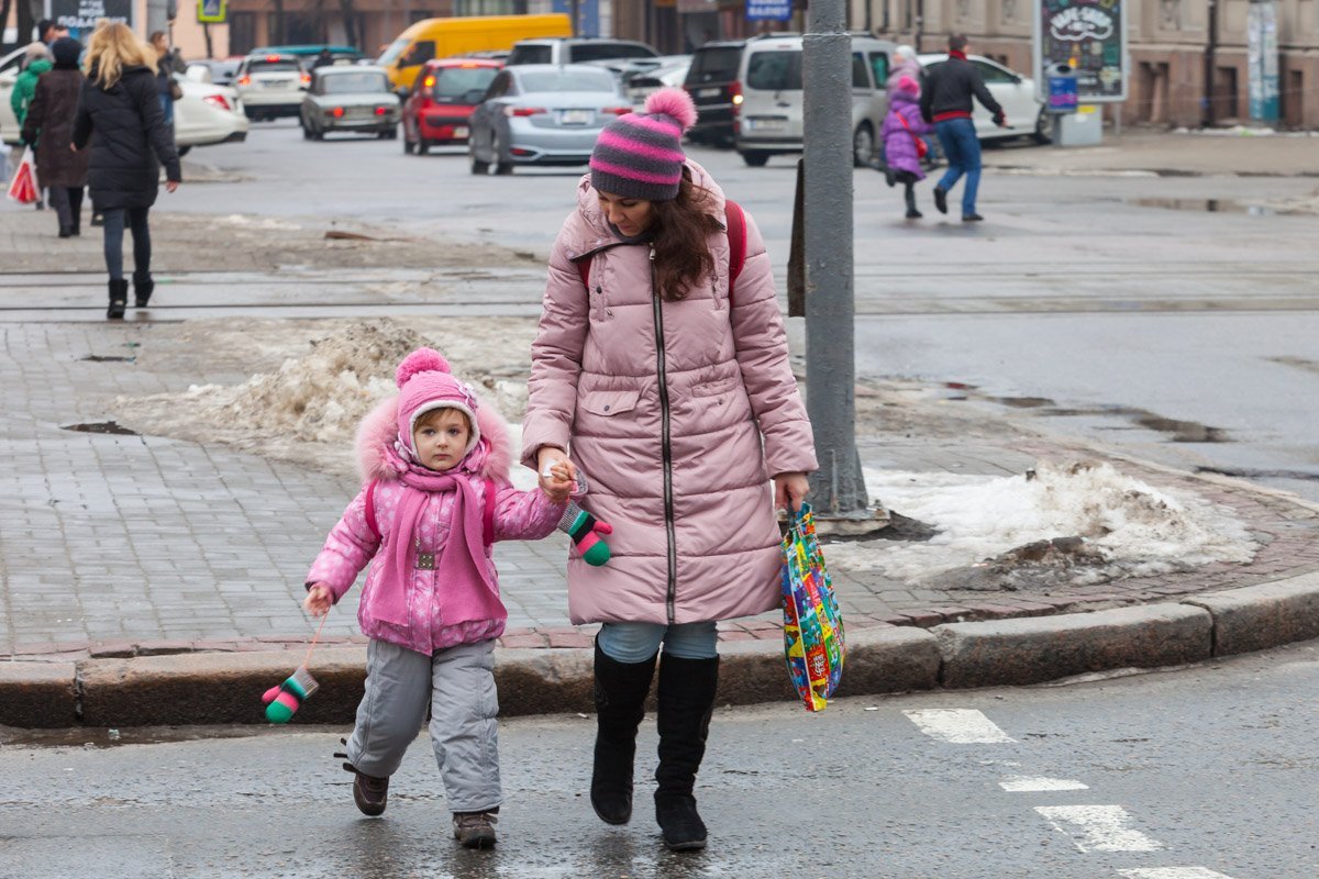 Съесть манную кашу - done, поспать в обед - done, надеть варежки - no