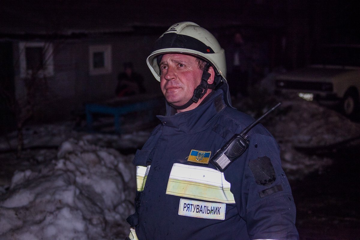 Сообщение о пожаре поступило в службу спасения приблизительно в 19:30 Сообщение о пожаре поступило в службу спасения приблизительно в 19:30