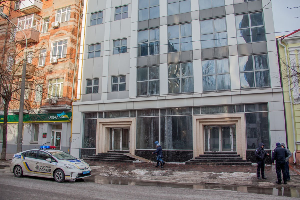 13 марта, около 7:00, на улице Воскресенской,20 произошла авария водопровода