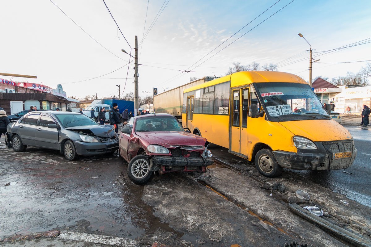 Audi, двигаясь в сторону Березинки протаранил автомобиль Daewoo