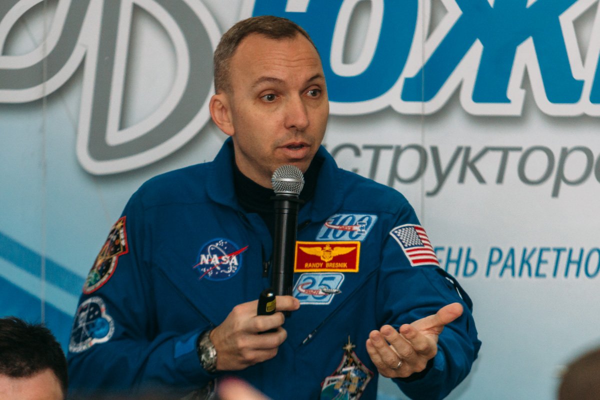 Американский астронавт провел в космосе 10 суток 19 часов 16 минут и 13 секунд