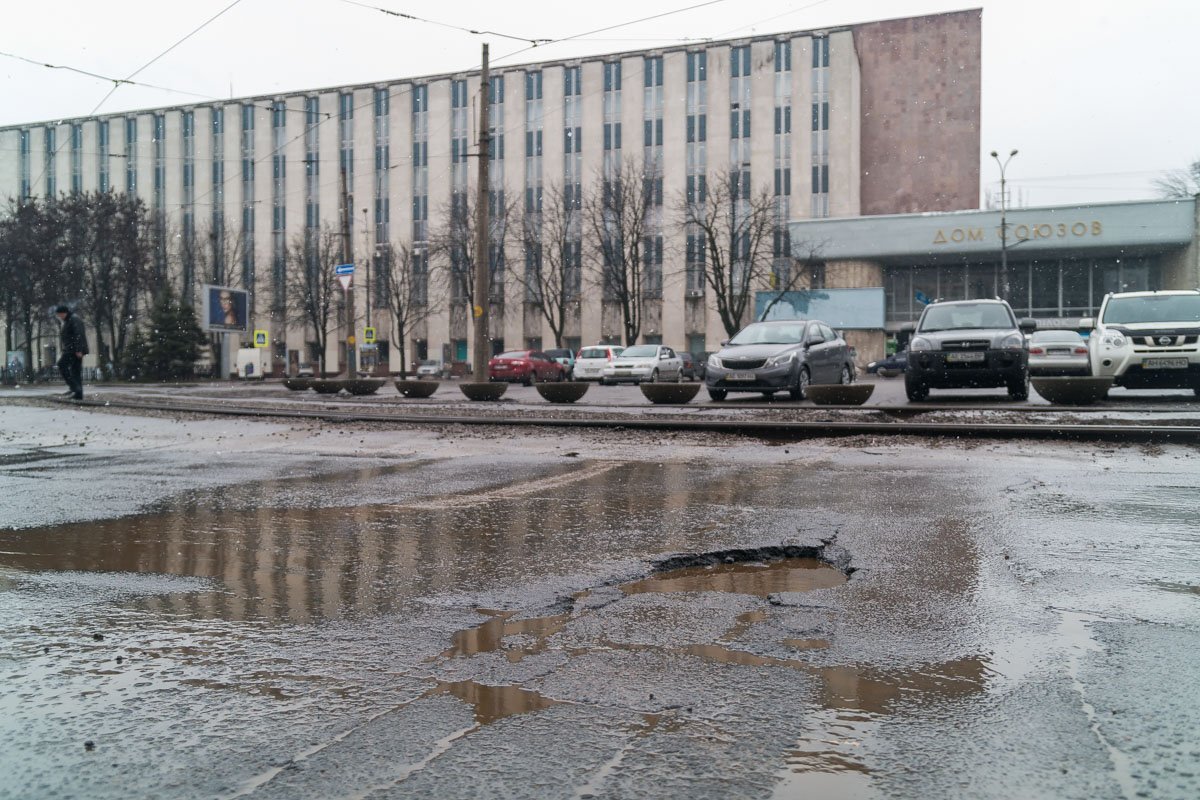 Опасные для колес ямы