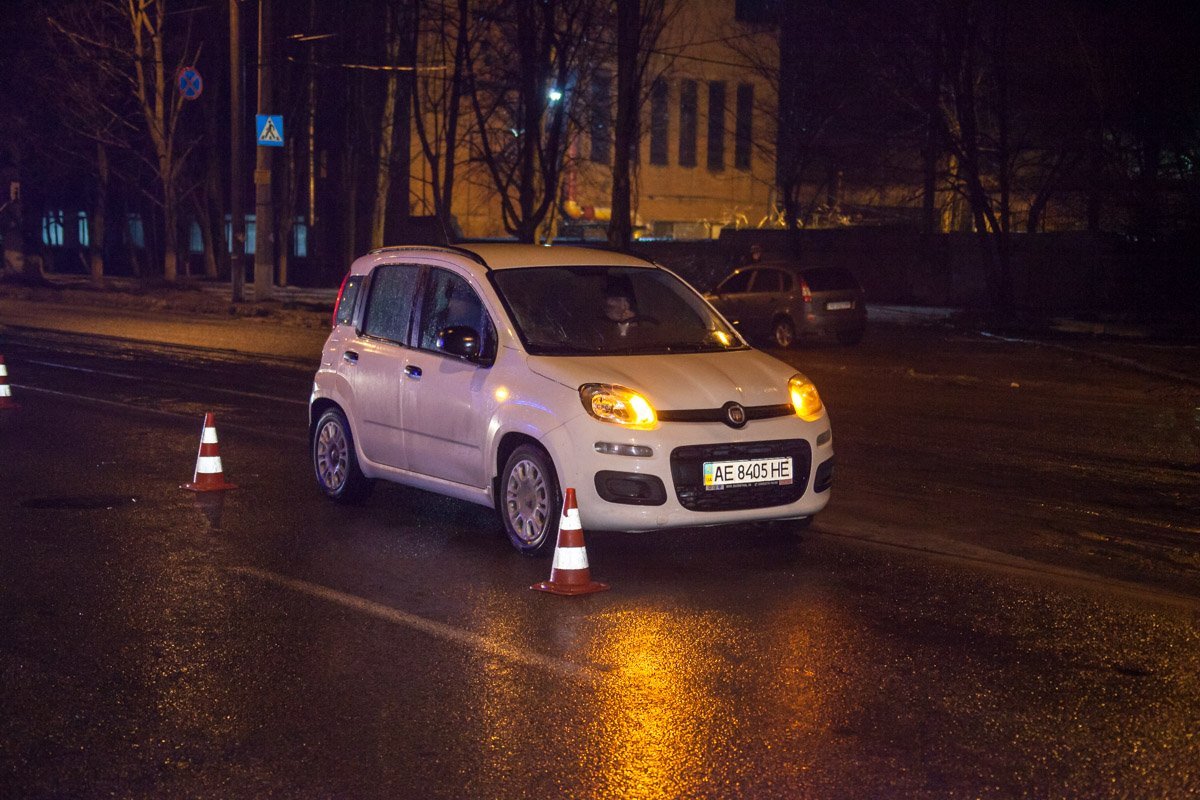 К моменту приезда полиции "скорая" уже забрала пострадавшую в больницу Мечникова