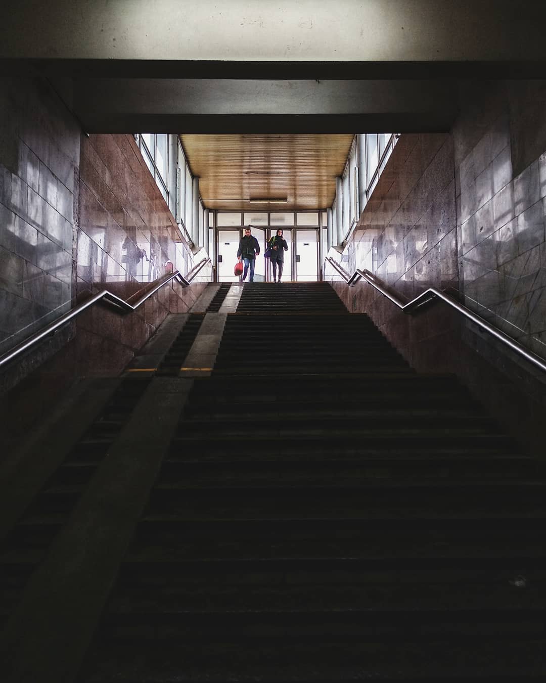 Фото: tryhub.a. Вход в днепровское метро