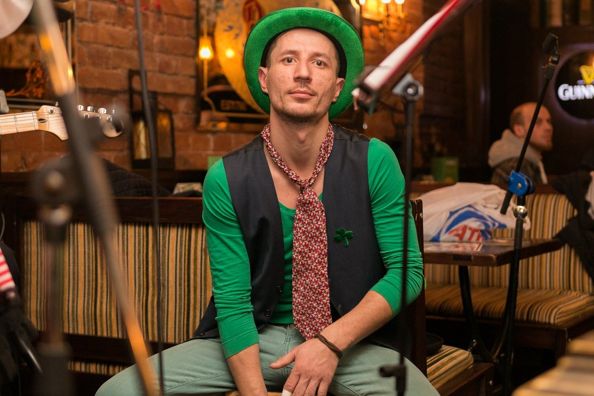 Музыкант группы «Nera» Музыкант группы «Nera»