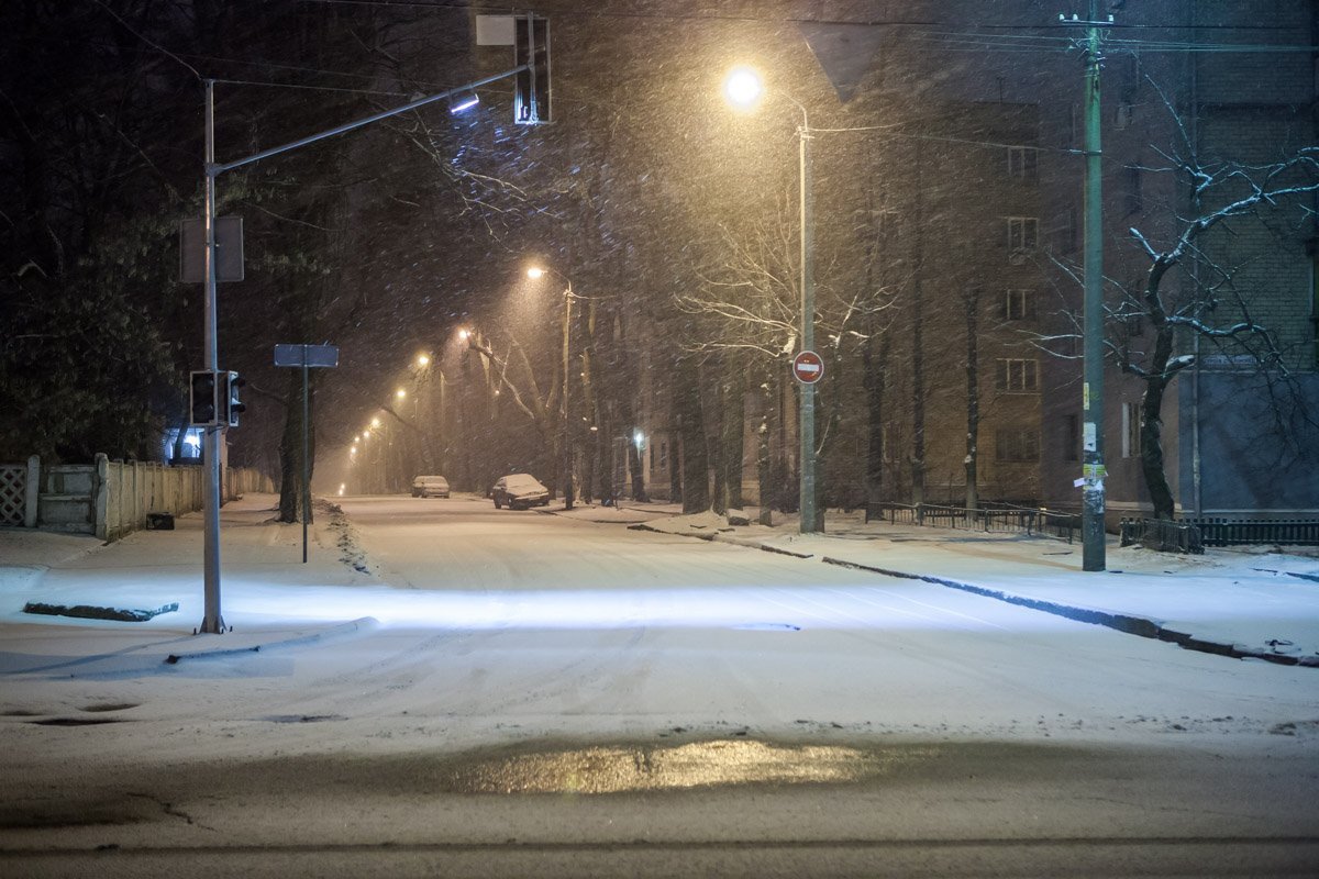 Полиция в такую погоду призвала водителей, если возможно, воздержаться от поездок Полиция в такую погоду призвала водителей, если возможно, воздержаться от поездок