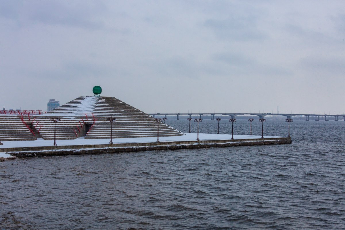 Холодный и красивый Днепр