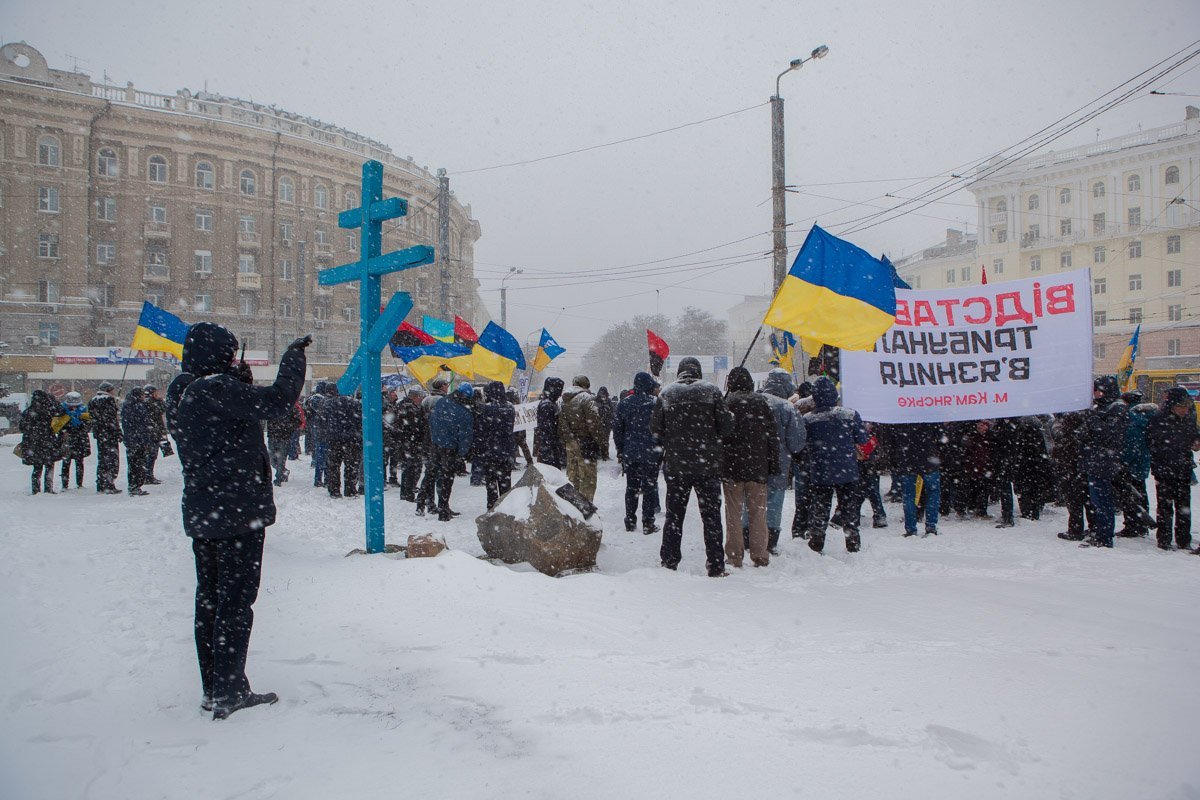 Конечной точкой сбора стал памятник жертвам голодомора Конечной точкой сбора стал памятник жертвам голодомора