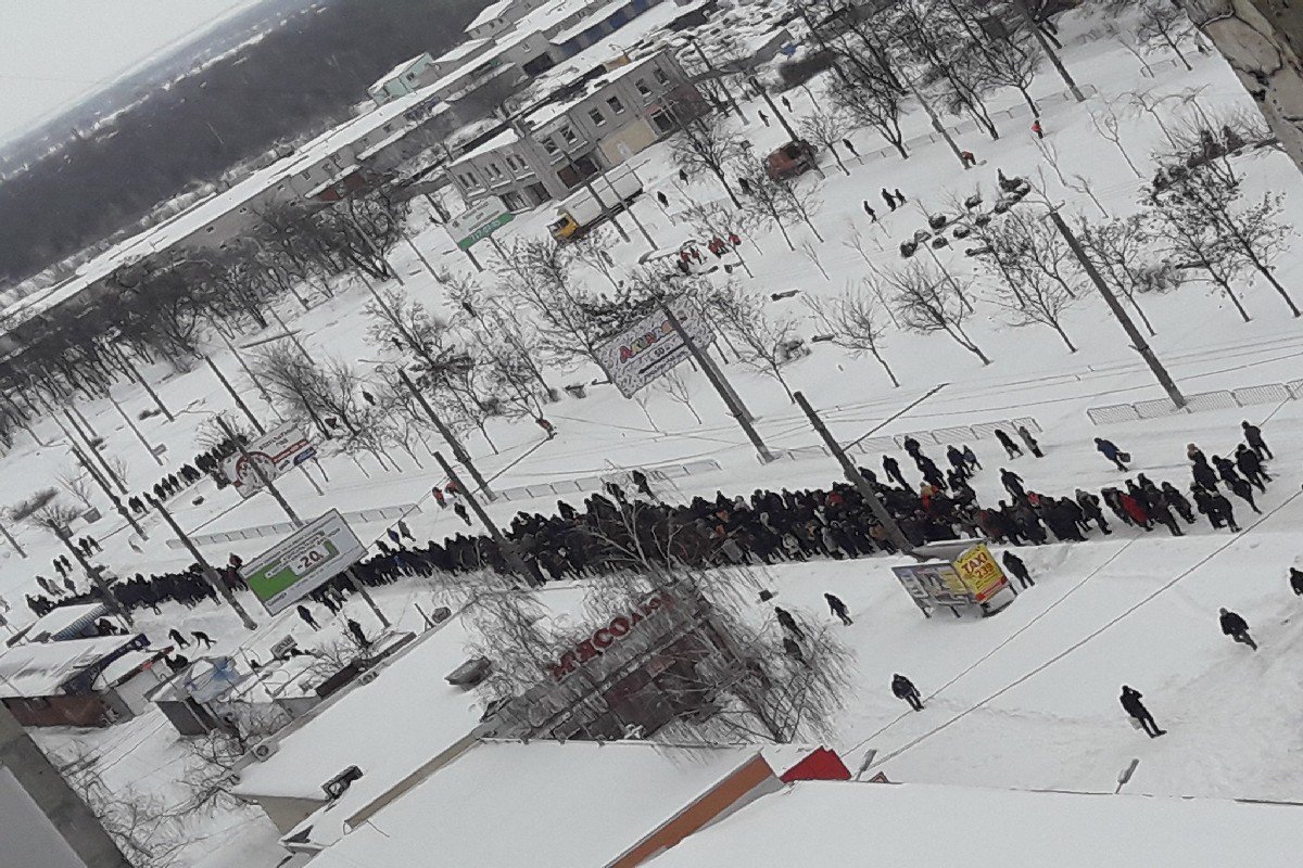 С Левого сегодня не уехать С Левого сегодня не уехать