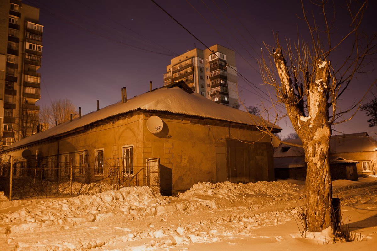 Снежная пелена заметно преобразила будничный вид Чечеловского района Днепра Снежная пелена заметно преобразила будничный вид Чечеловского района Днепра