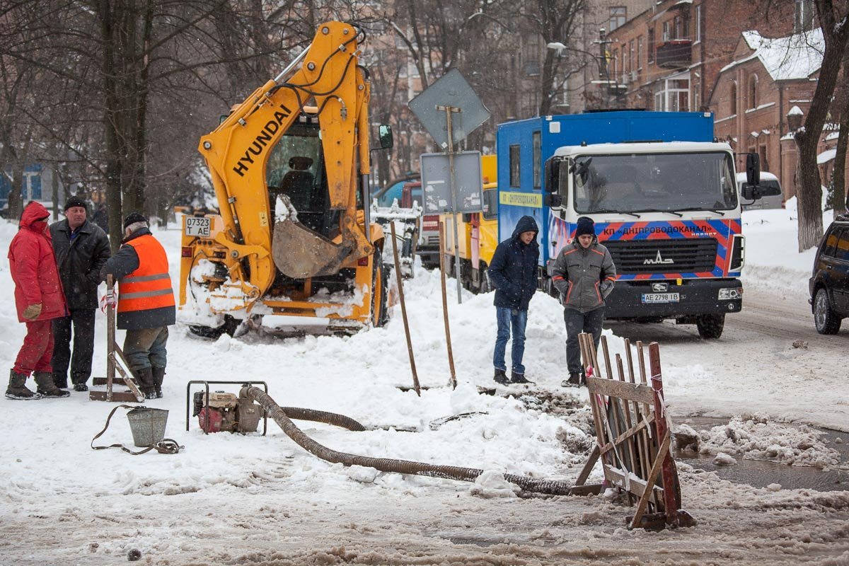 По прогнозам сотрудников водоканала, воды не будет до вечера