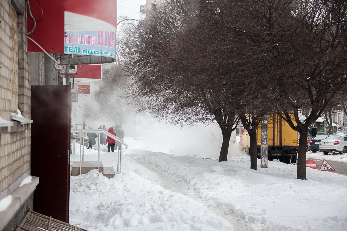 Прохожие могли согреться Прохожие могли согреться