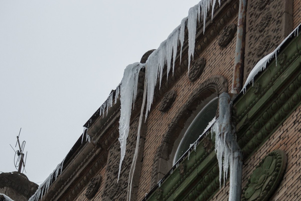 Следит не Большой брат, а сосулька