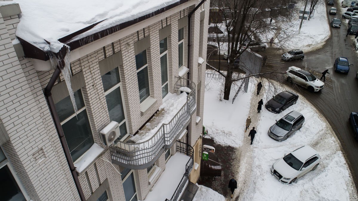 Они всегда следят за вами