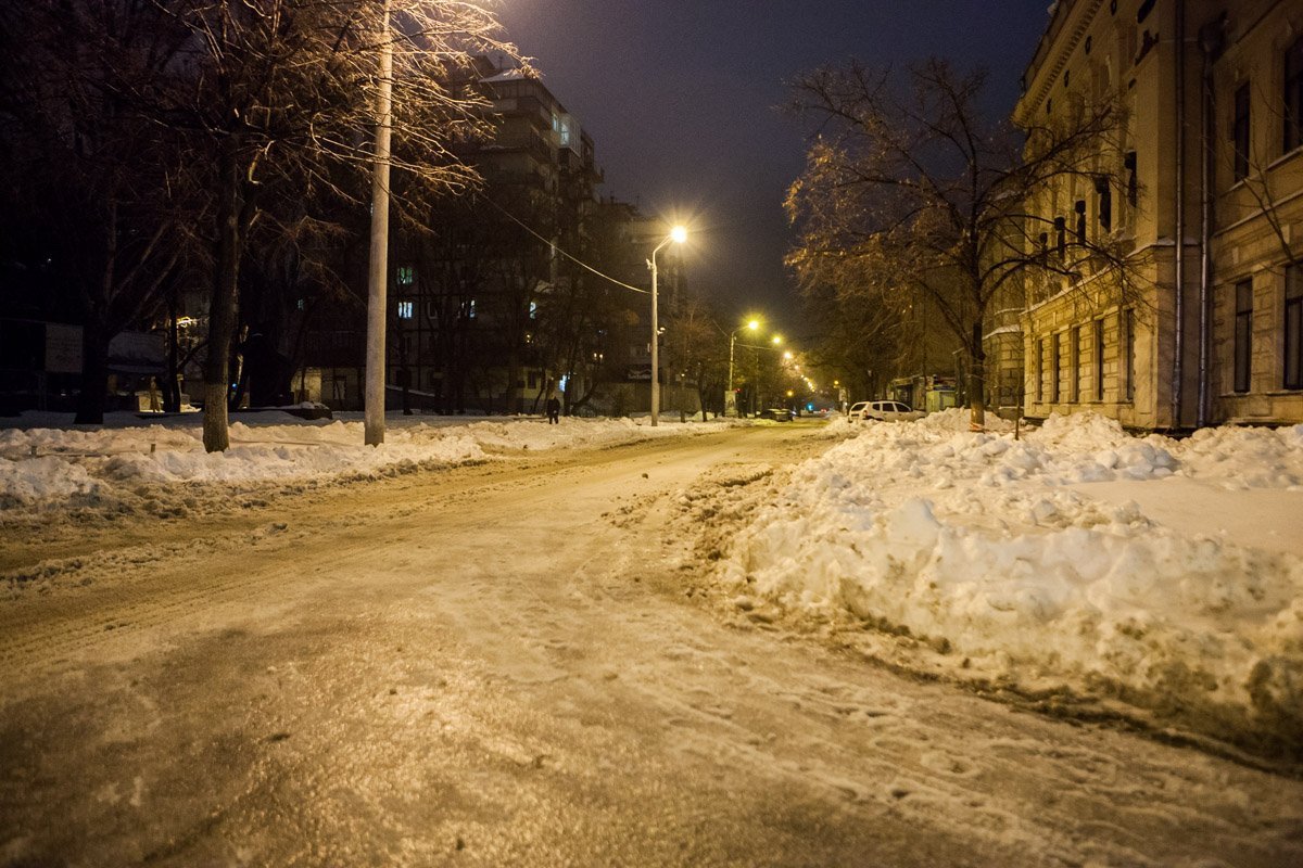 Водителям и пешеходам следует быть внимательнее во избежание дорожно-транспортных происшествий и травм