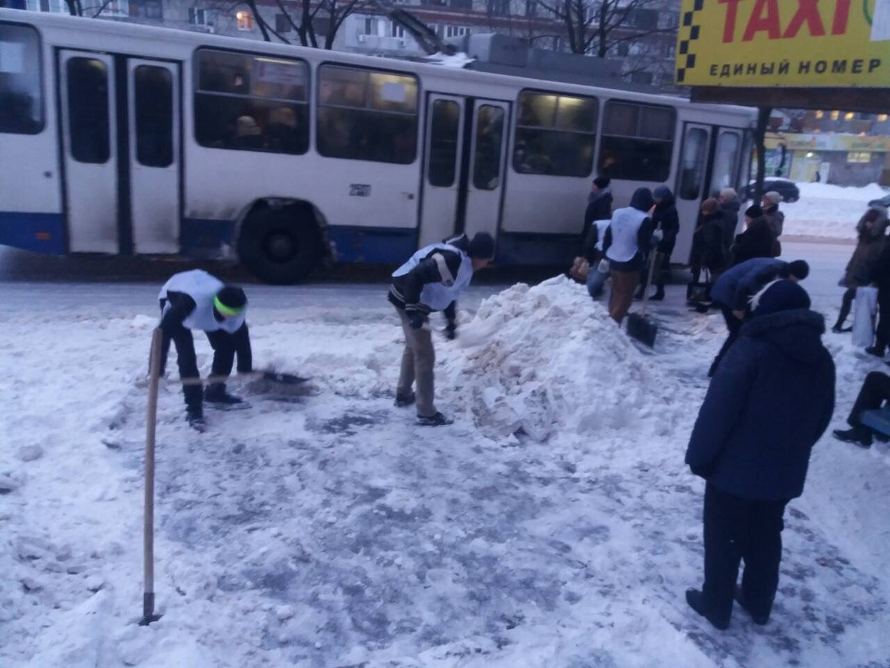 Лед тронулся: в Днепре запускают социальный флешмоб 1