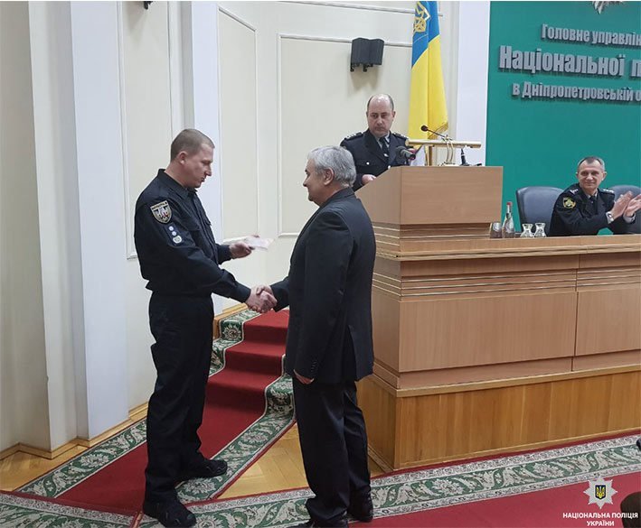 Заведующиц отделением отоларингологии Сергей Тимчук Заведующиц отделением отоларингологии Сергей Тимчук