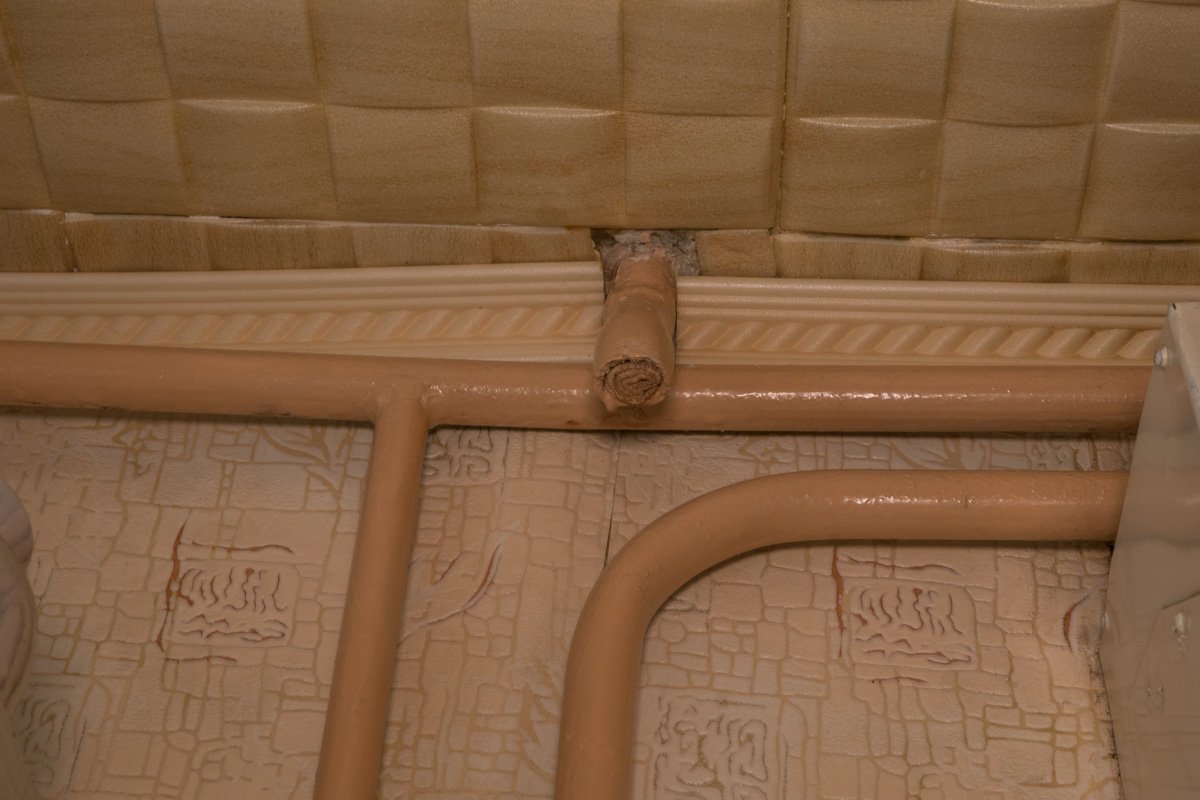 Газовая труба на 5 этаж обрезана - в квартире нет газа Газовая труба на 5 этаж обрезана - в квартире нет газа