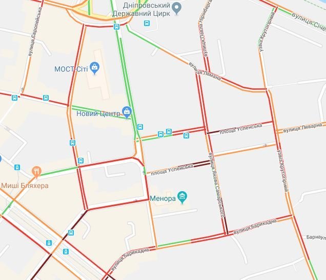 В центральной части Днепра пробки В центральной части Днепра пробки