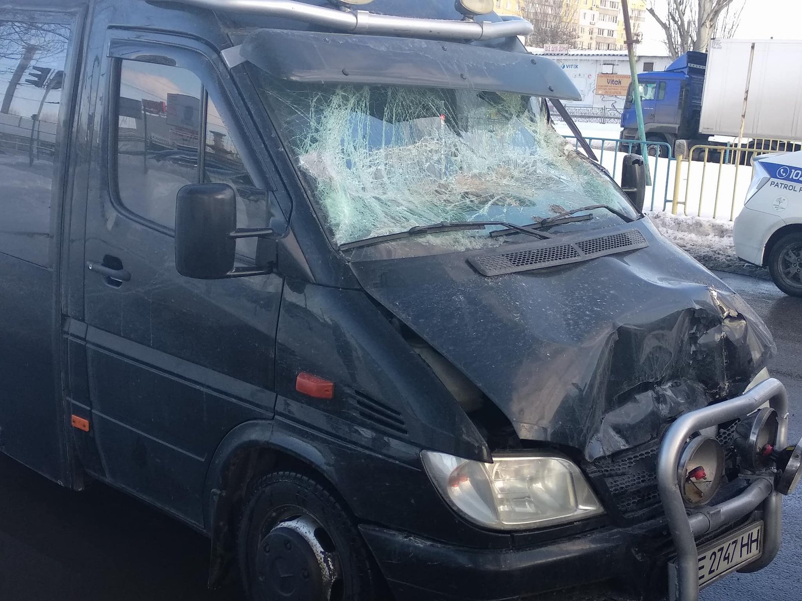 В салоне автобуса находилось 8 пассажиров В салоне автобуса находилось 8 пассажиров