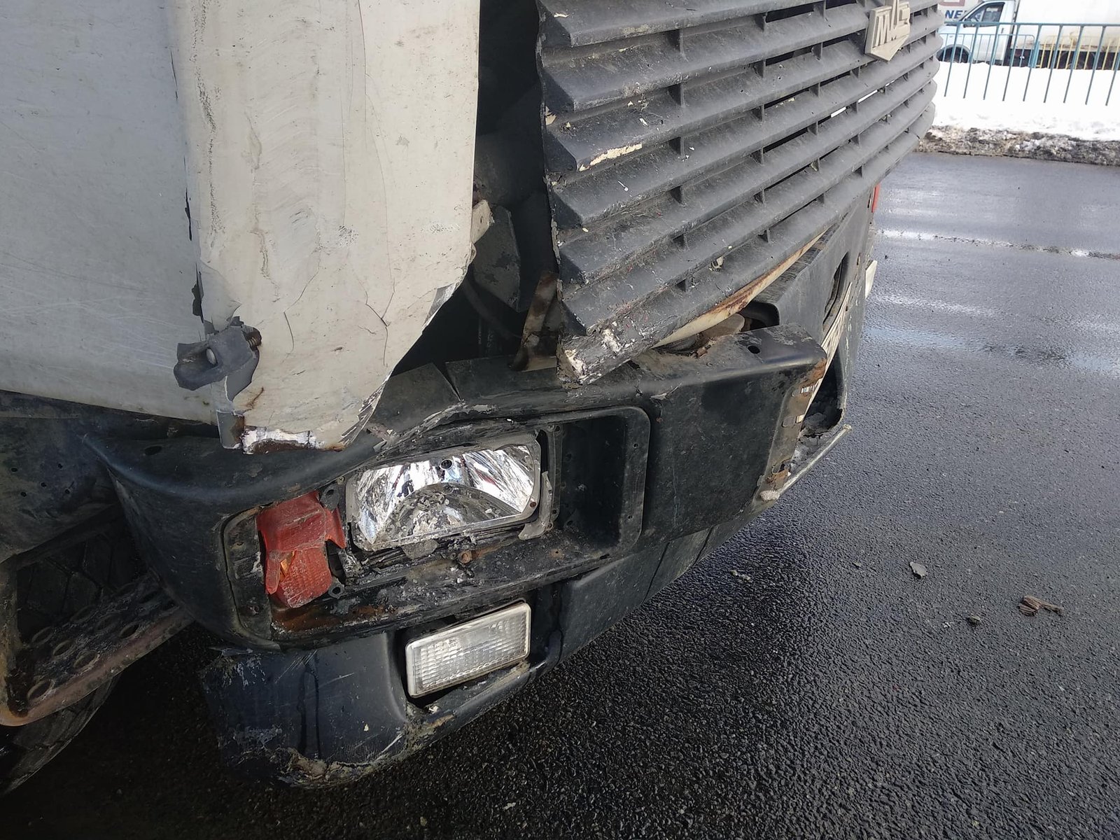 Водители КамАЗа и МАЗа также целы и невредимы Водители КамАЗа и МАЗа также целы и невредимы