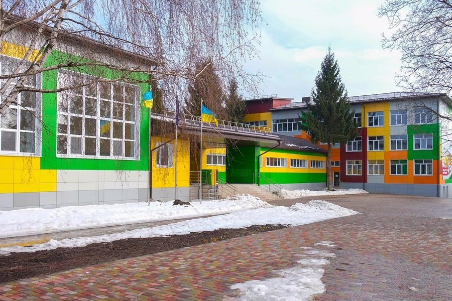 Реконструкция школы в Соленом близится к завершению