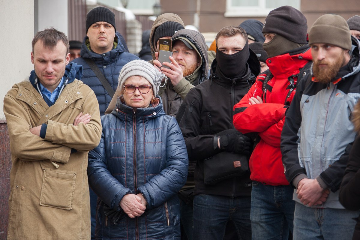 В мероприятии принимали участие члены "Национального корпуса", "С14", "Рух вільна доля" и других организаций В мероприятии принимали участие члены "Национального корпуса", "С14", "Рух вільна доля" и других организаций