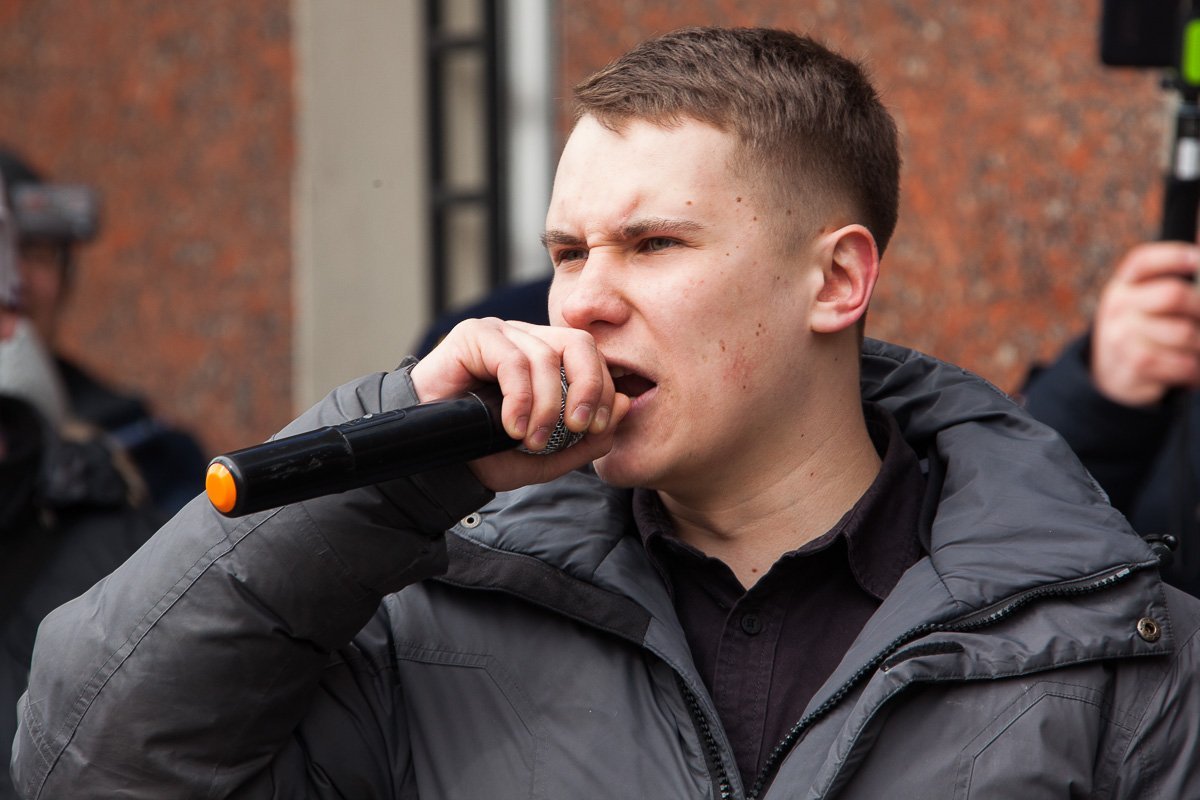 Обыски провели в квартирах Дениса Котенко, руководителя организации и еще 3 активистов Обыски провели в квартирах Дениса Котенко, руководителя организации и еще 3 активистов