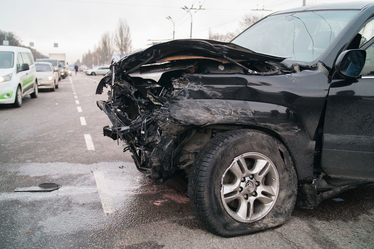 Водитель Lexus рассказал, что он двигался в сторону улицы Паникахи