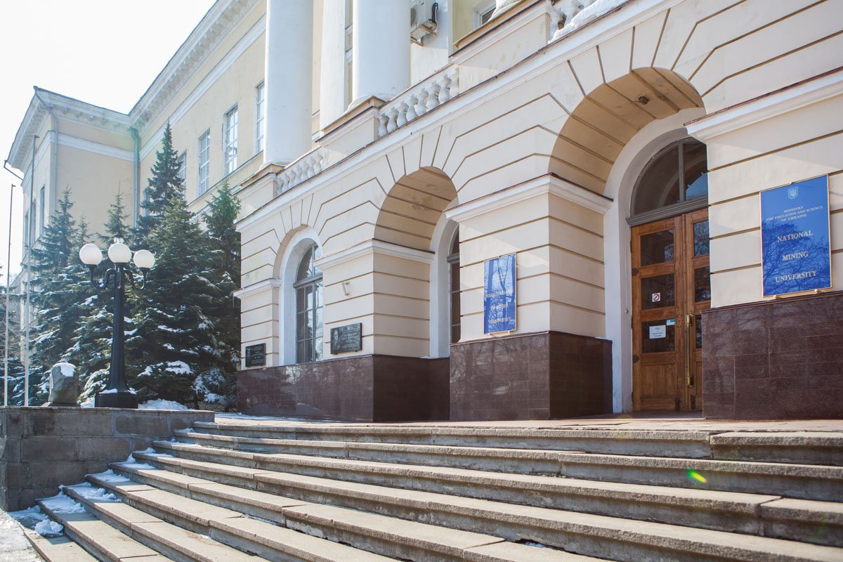 После пожара изначальный внешний вид "Горки" не только восстановили, а и сохранили по сей день