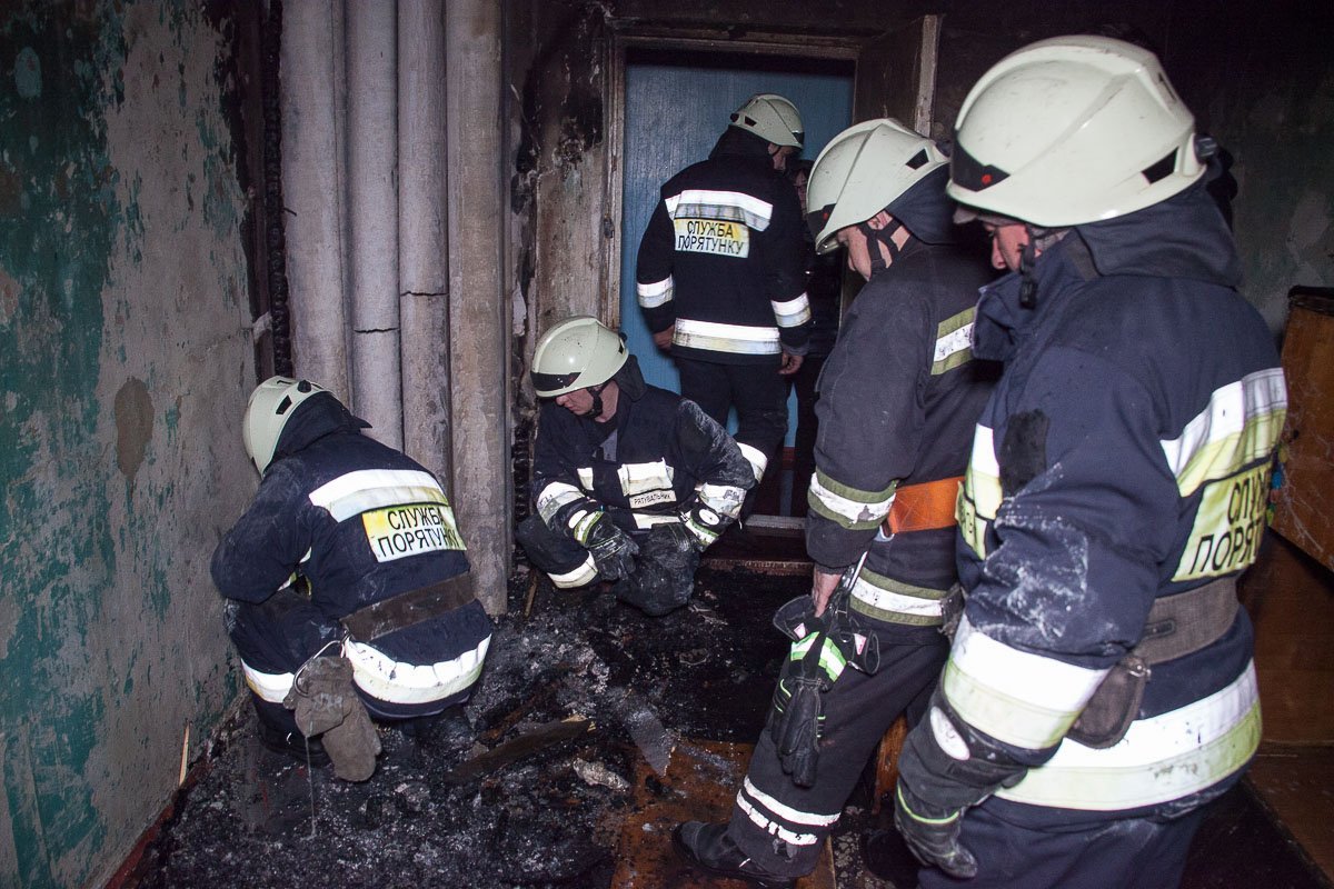 Ликвидировать очаг возгорания и полностью потушить пожар спасателям удалось достаточно быстро Ликвидировать очаг возгорания и полностью потушить пожар спасателям удалось достаточно быстро