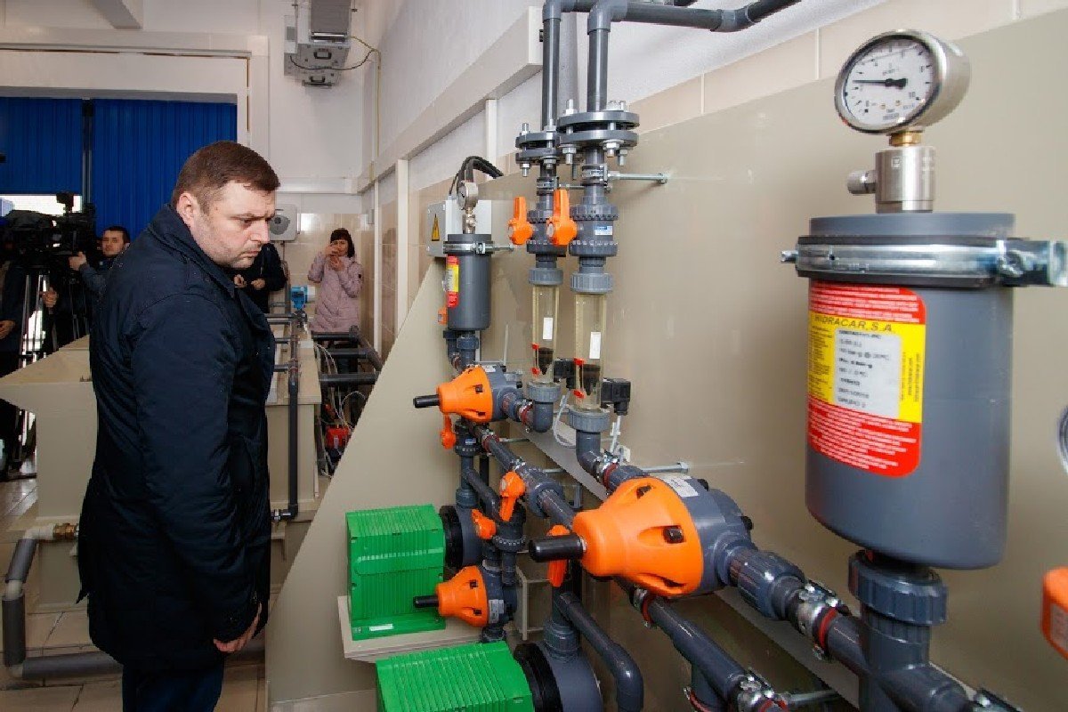 Кроме того, на Ломовской станции сейчас проводят масштабную реконструкцию Кроме того, на Ломовской станции сейчас проводят масштабную реконструкцию