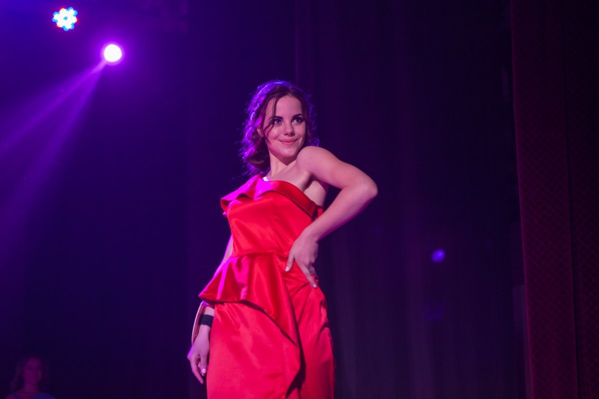 Немного кокетства не помешает